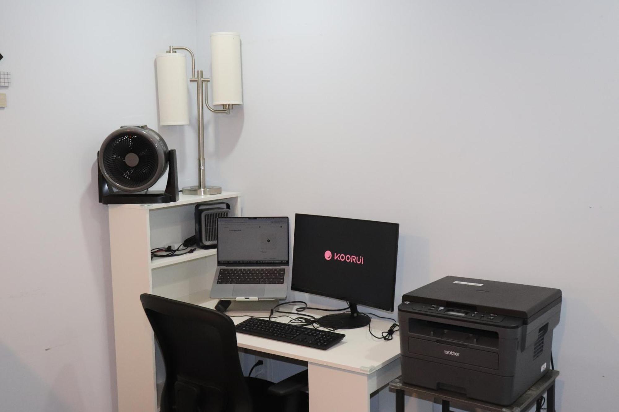 Garden 2 Bedroom Apt - Free Parking Wifi Laundry Workstation Brampton Exterior photo