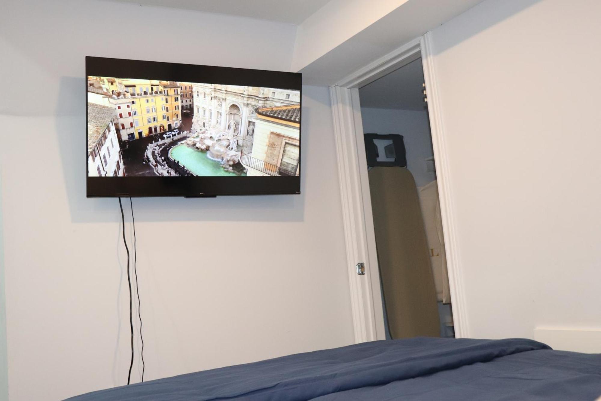 Garden 2 Bedroom Apt - Free Parking Wifi Laundry Workstation Brampton Exterior photo
